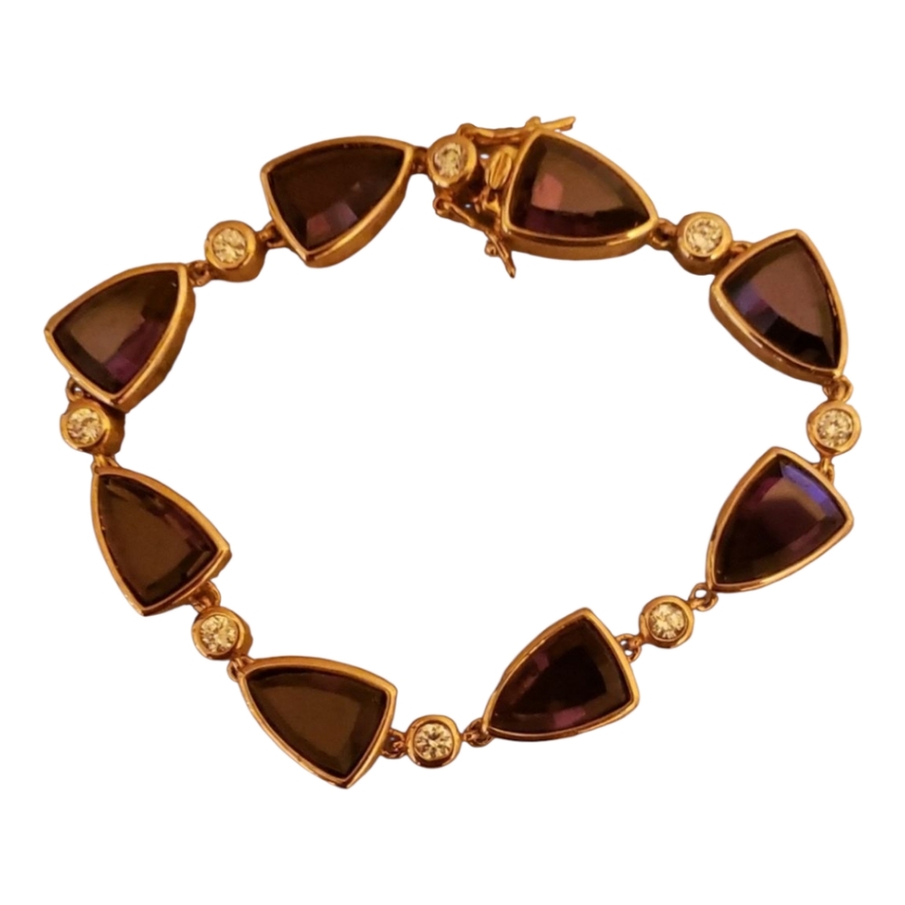 Soo PRETTY!! Stunning Pear Shaped Amethyst CZ 925 Gold plated Silver Bracelet